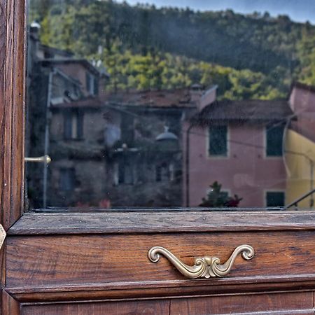 Casa Vacanze Tra I Monti E San Martino Biassa ภายนอก รูปภาพ