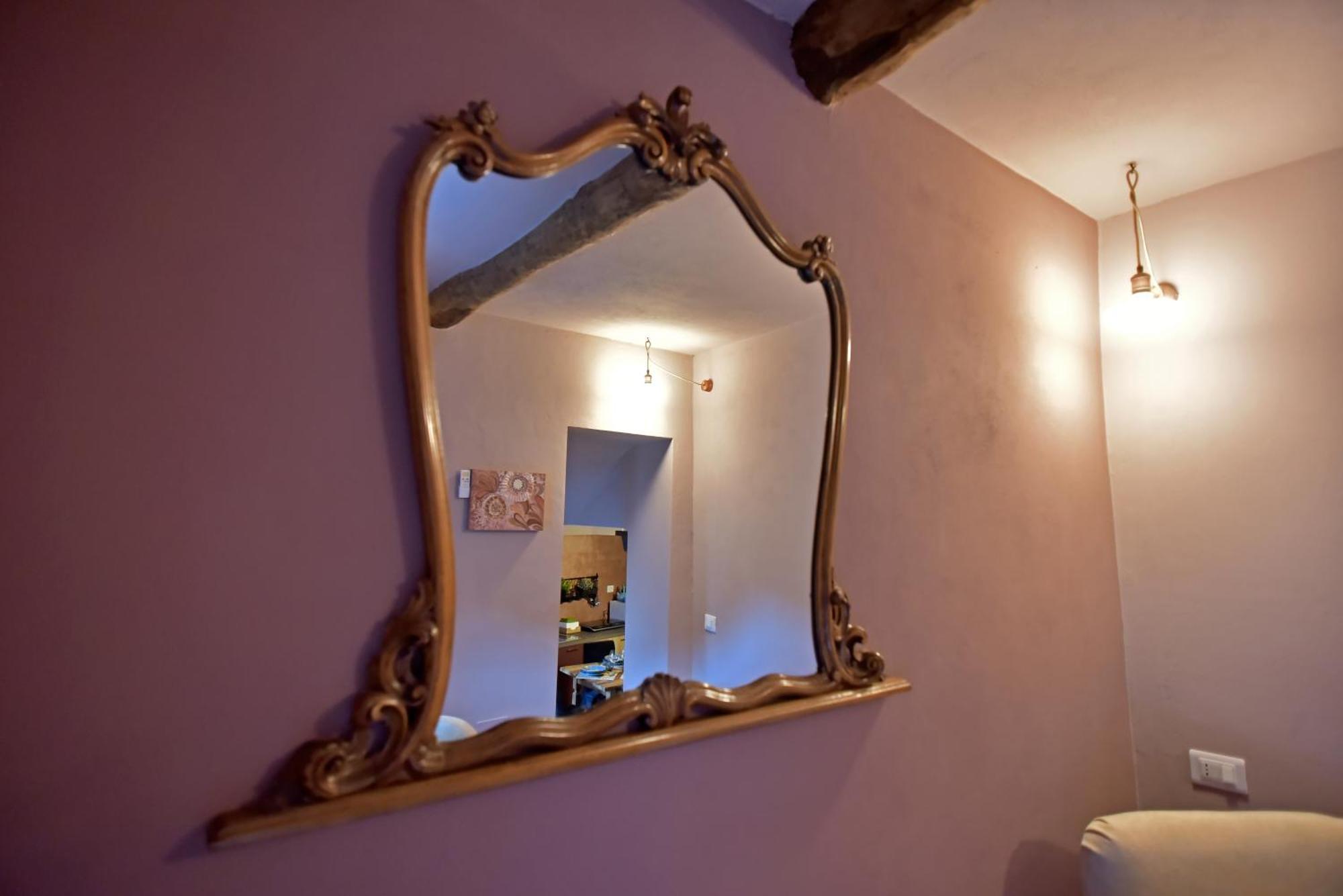 Casa Vacanze Tra I Monti E San Martino Biassa ภายนอก รูปภาพ