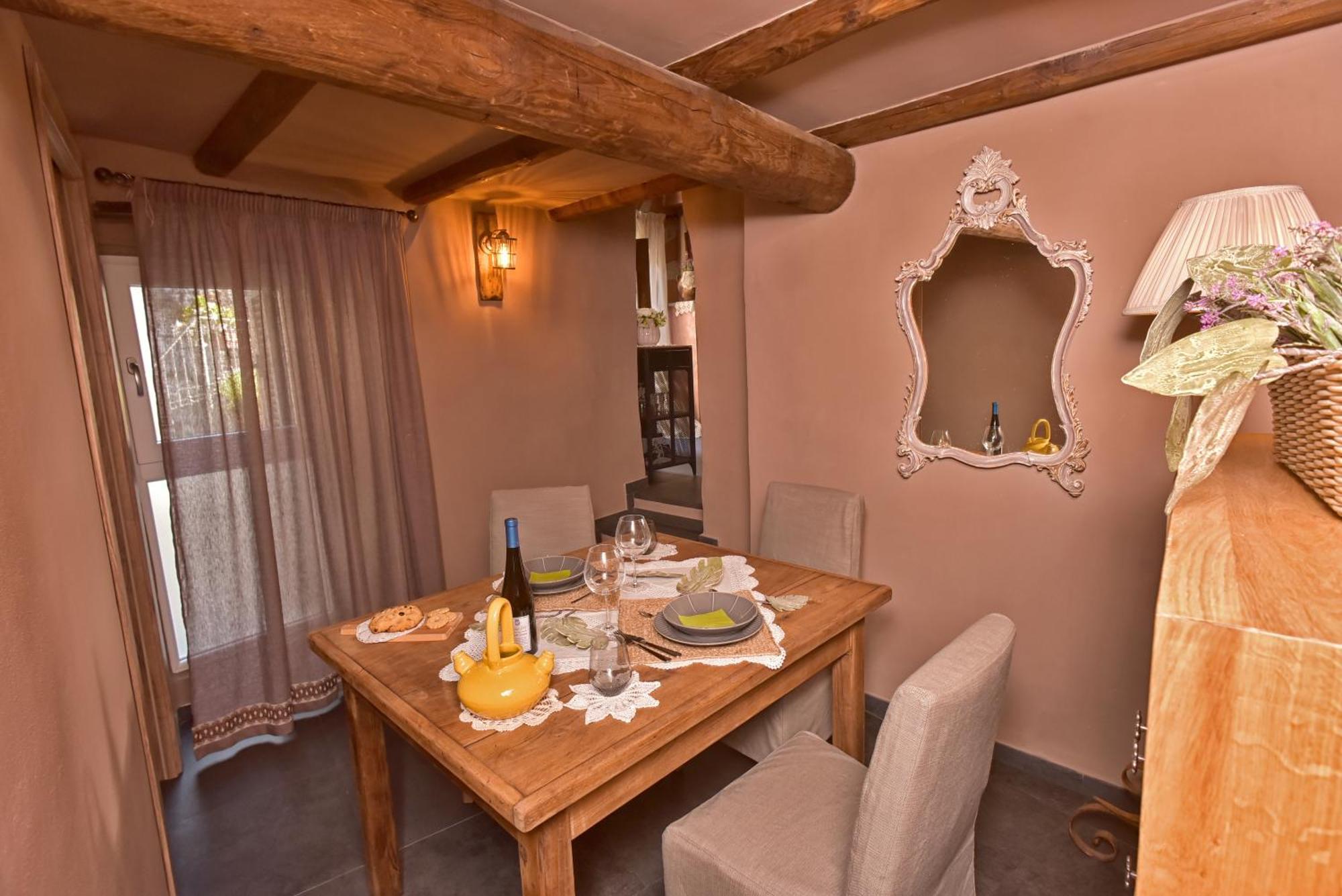 Casa Vacanze Tra I Monti E San Martino Biassa ภายนอก รูปภาพ